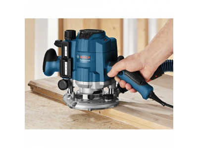 Вертикальная фрезерная машина GOF 1250 CE Professional от BOSCH Вертикальная фрезерная машина GOF 1250 CE Professional