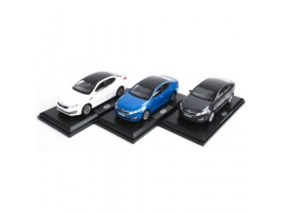 Модель автомобиля Kia Optima, синяя, масштаб 1:38, артикул 99F70AQ711BU от KIA Модель автомобиля Kia Optima, синяя, масштаб 1:38, артикул 99F70AQ711BU